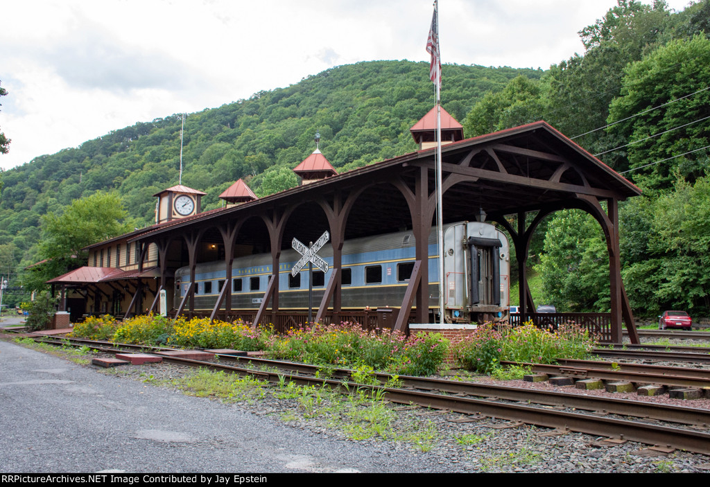 R&N Port Clinton Station/ HQ